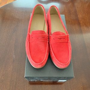 New j. Crew James suede soft fuchsia loafers! Size 7